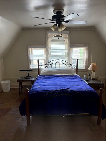 3884 East St, Observatory Hill, PA 15214