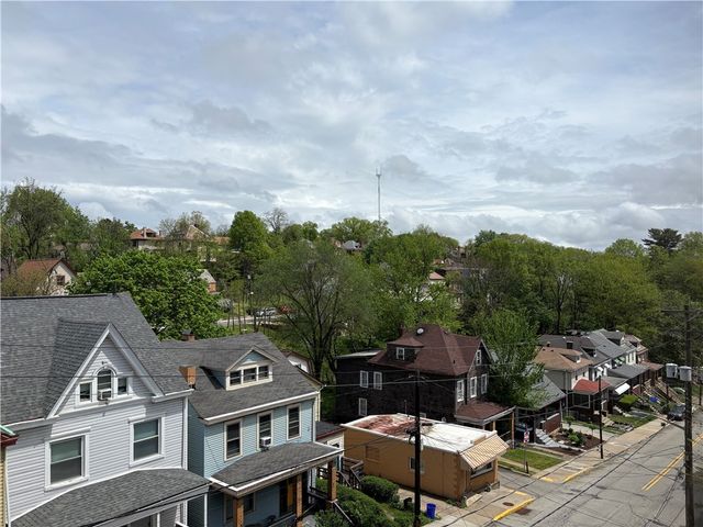 3884 East St, Observatory Hill, PA 15214