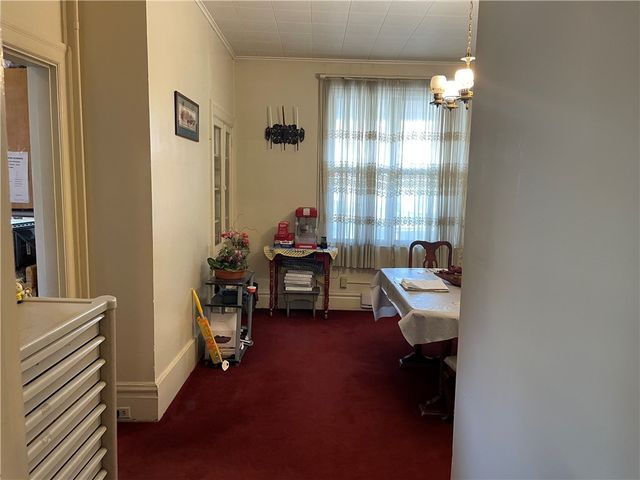 3884 East St, Observatory Hill, PA 15214