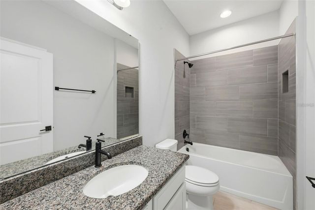575 AVILA PLACE, Howey In The Hills, FL 34737
