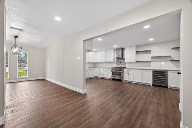 6322 Inway Drive, Spring, TX 77389