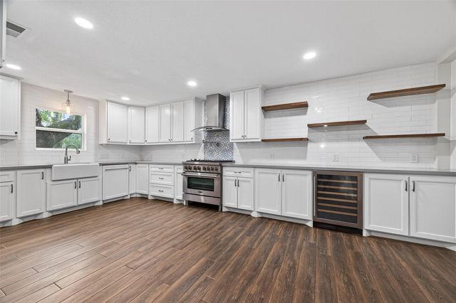 6322 Inway Drive, Spring, TX 77389