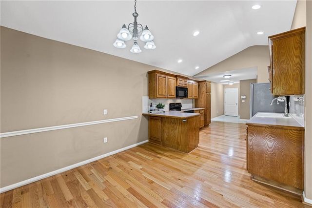 12001 S Tallgrass Drive 201, Olathe, KS 66061