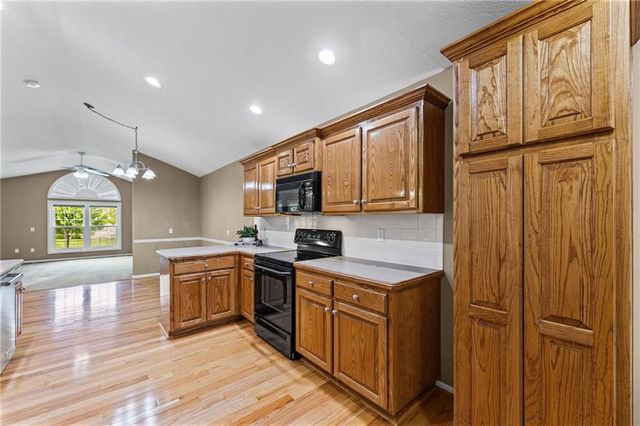 12001 S Tallgrass Drive 201, Olathe, KS 66061