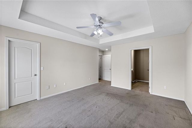 12001 S Tallgrass Drive 201, Olathe, KS 66061