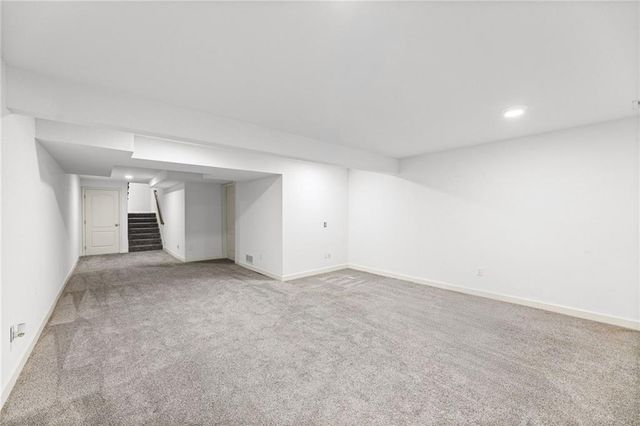 12001 S Tallgrass Drive 201, Olathe, KS 66061