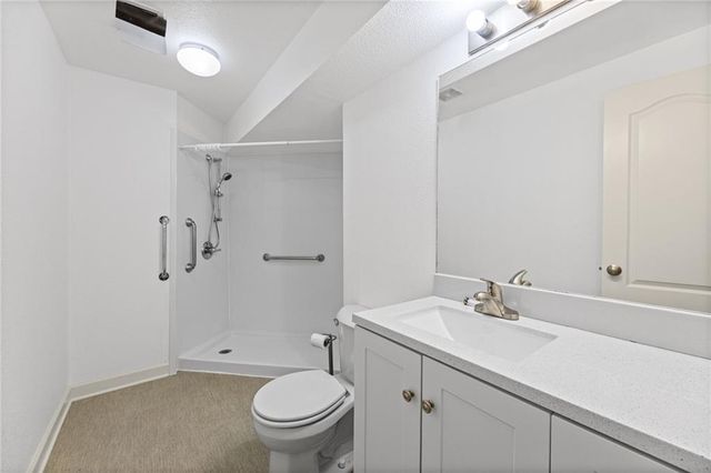 12001 S Tallgrass Drive 201, Olathe, KS 66061