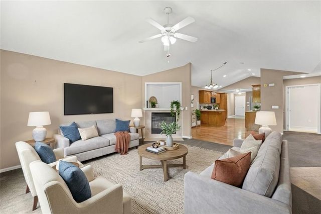 12001 S Tallgrass Drive 201, Olathe, KS 66061
