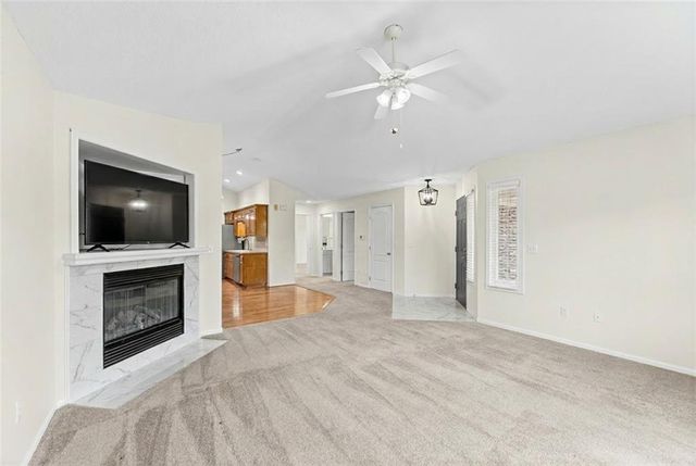 12001 S Tallgrass Drive 201, Olathe, KS 66061