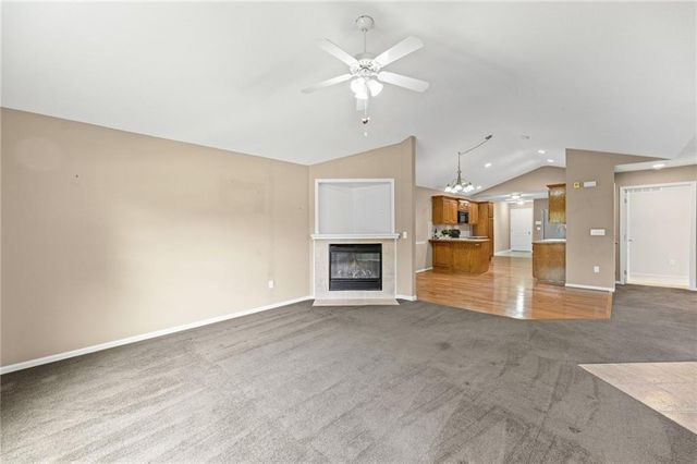 12001 S Tallgrass Drive 201, Olathe, KS 66061