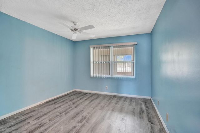 358 Oakridge T 358, Deerfield Beach, FL 33442