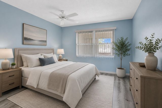 358 Oakridge T 358, Deerfield Beach, FL 33442