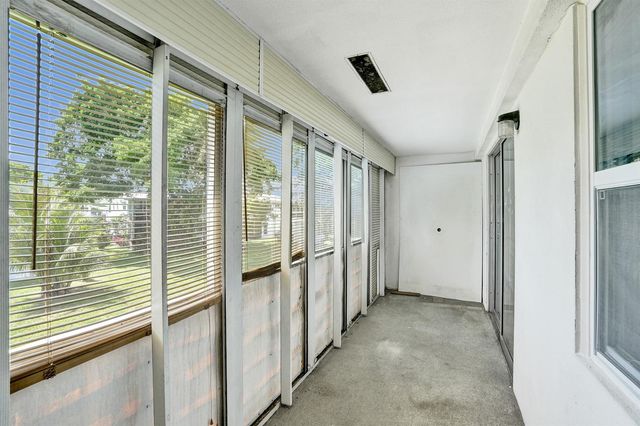358 Oakridge T 358, Deerfield Beach, FL 33442