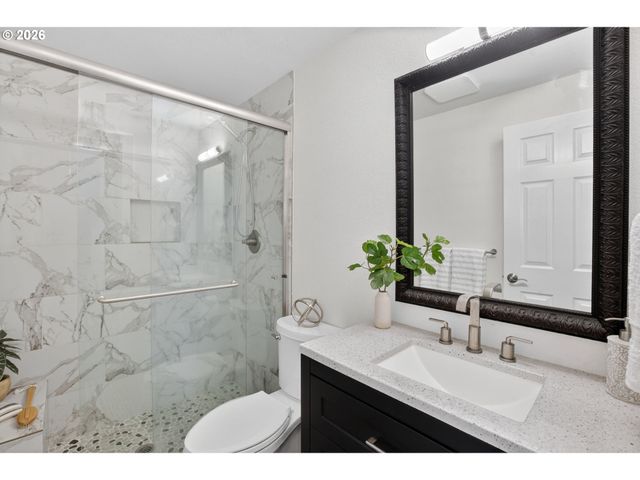 5482 Sw ALGER Ave 12, Beaverton, OR 97005