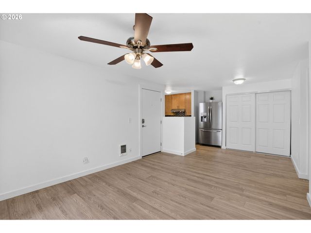 5482 Sw ALGER Ave 12, Beaverton, OR 97005