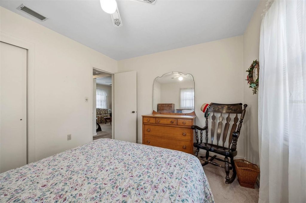 Image 16 of property listing at 4626 22ND STREET N, St Petersburg, FL 33714