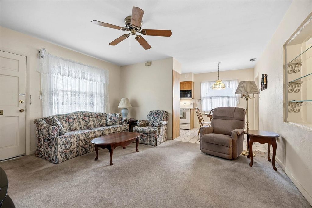 Image 4 of property listing at 4626 22ND STREET N, St Petersburg, FL 33714