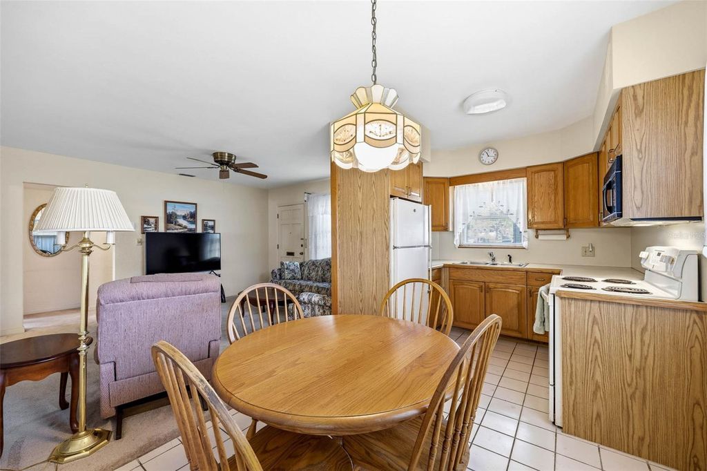 Image 9 of property listing at 4626 22ND STREET N, St Petersburg, FL 33714