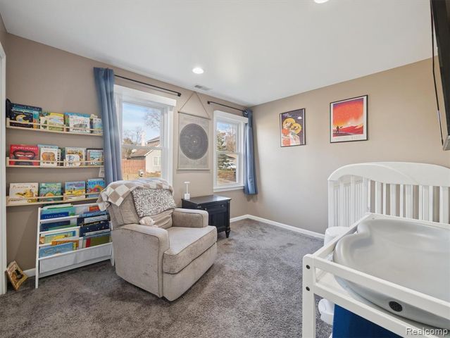 290 Vinona Terrace, Commerce Twp, MI 48382