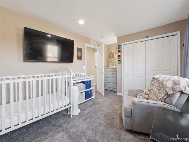 290 Vinona Terrace, Commerce Twp, MI 48382