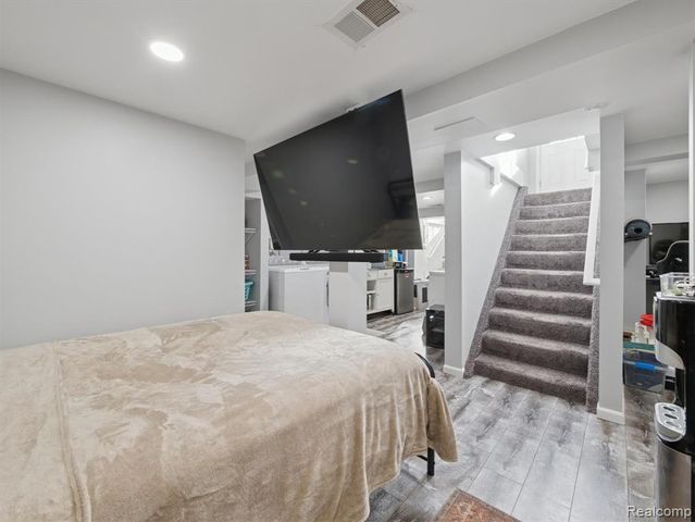 290 Vinona Terrace, Commerce Twp, MI 48382