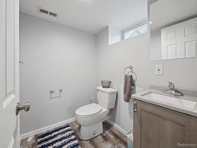 290 Vinona Terrace, Commerce Twp, MI 48382