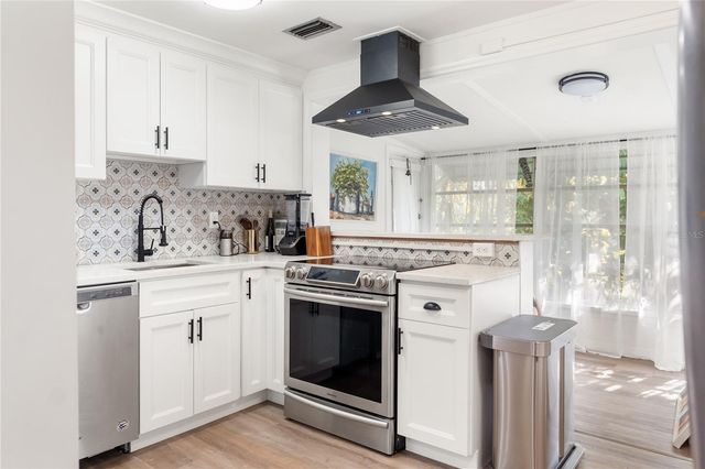 4105 ROCKEFELLER AVENUE, Sarasota, FL 34231