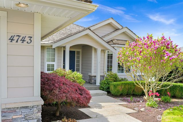 4743 S Golf Course Drive, Blaine, WA 98230