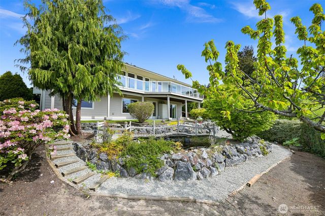 4743 S Golf Course Drive, Blaine, WA 98230