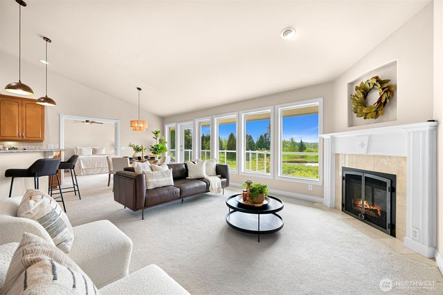 4743 S Golf Course Drive, Blaine, WA 98230