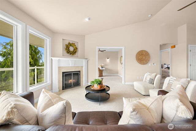 4743 S Golf Course Drive, Blaine, WA 98230