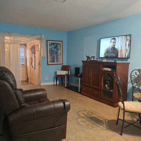2569 Dudley Drive W D, West Palm Beach, FL 33415