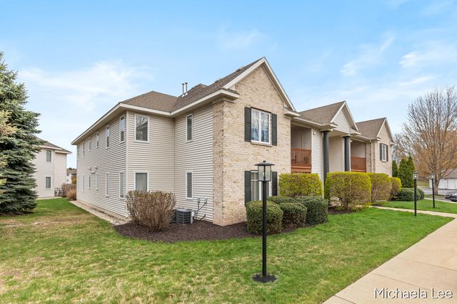 12265 S Crystal Waters Drive 5, Holland, MI 49424