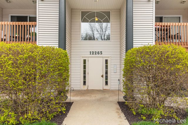 12265 S Crystal Waters Drive 5, Holland, MI 49424