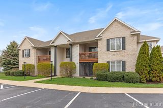 12265 S Crystal Waters Drive 5, Holland, MI 49424