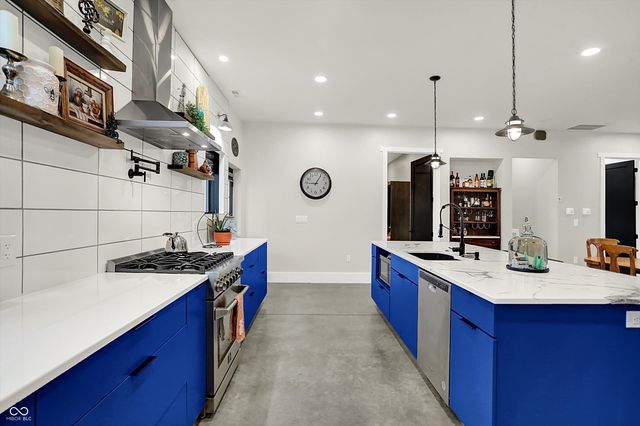 8257 S County Road 1075 W, Charlottesville, IN 46117