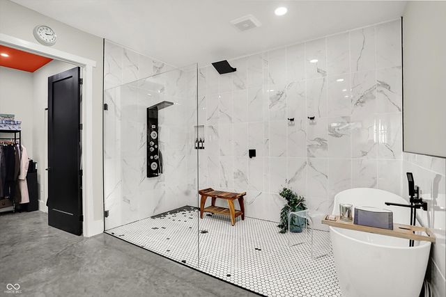 8257 S County Road 1075 W, Charlottesville, IN 46117