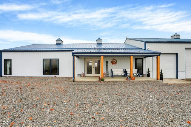 8257 S County Road 1075 W, Charlottesville, IN 46117