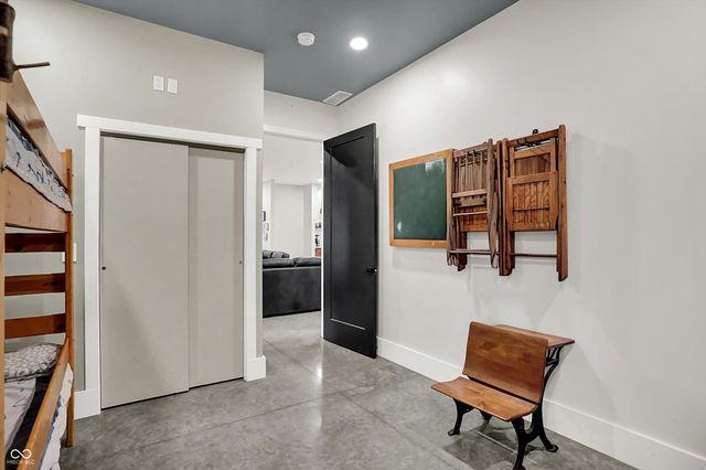 8257 S County Road 1075 W, Charlottesville, IN 46117