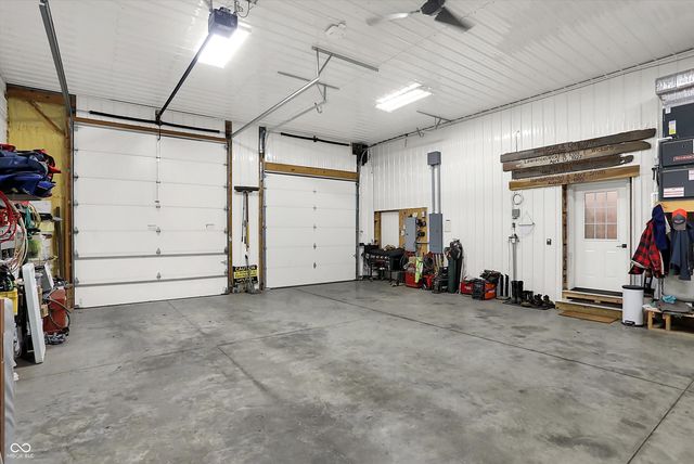 8257 S County Road 1075 W, Charlottesville, IN 46117