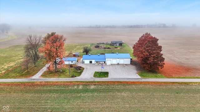 8257 S County Road 1075 W, Charlottesville, IN 46117