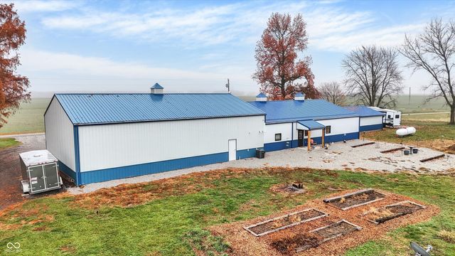 8257 S County Road 1075 W, Charlottesville, IN 46117