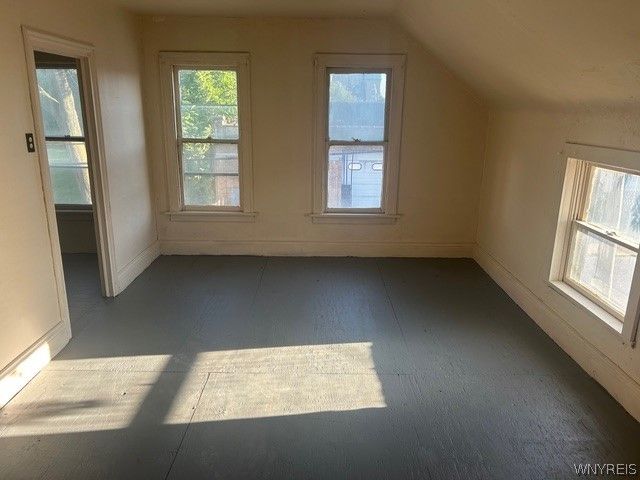 14 Box Avenue, Buffalo, NY 14211