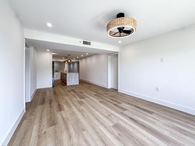1701 Marina Isle Way 103, Jupiter, FL 33477