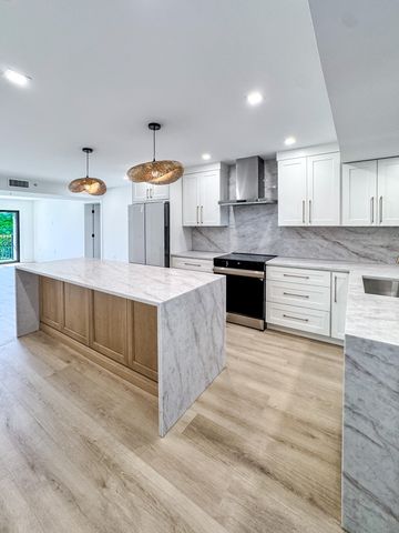 1701 Marina Isle Way 103, Jupiter, FL 33477