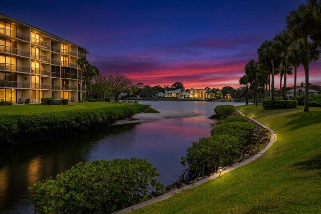 1701 Marina Isle Way 103, Jupiter, FL 33477