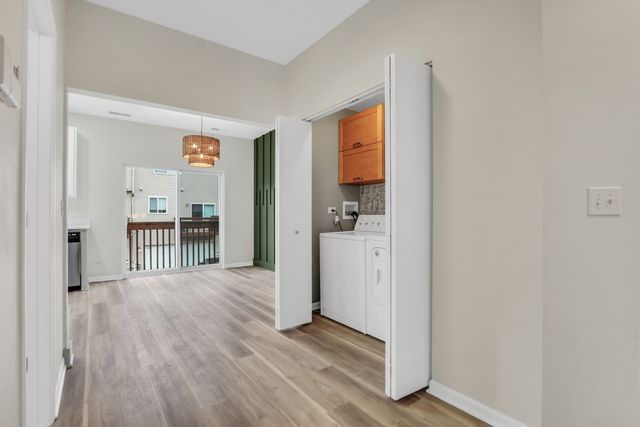 983 Ellsworth Drive, Grayslake, IL 60030