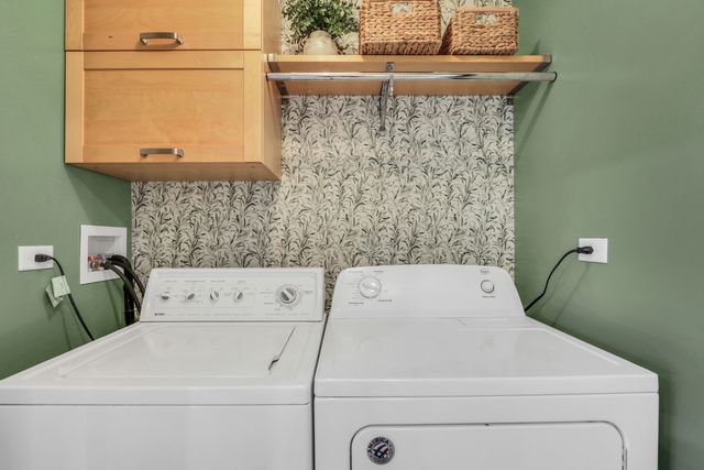 983 Ellsworth Drive, Grayslake, IL 60030