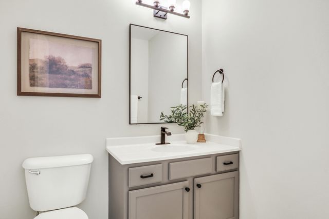 983 Ellsworth Drive, Grayslake, IL 60030