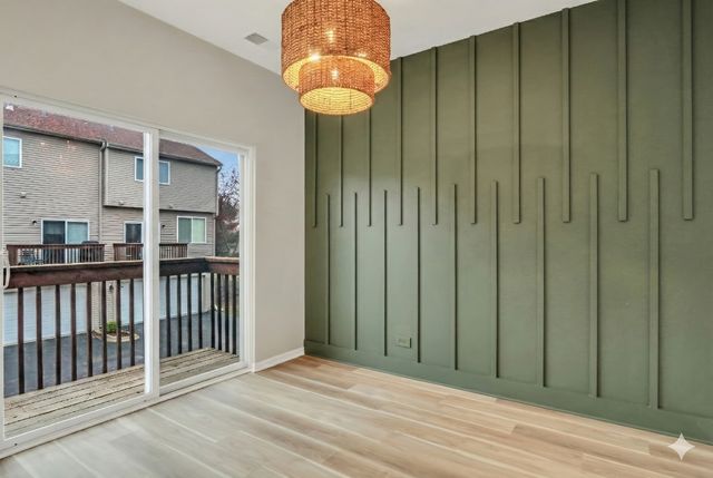 983 Ellsworth Drive, Grayslake, IL 60030